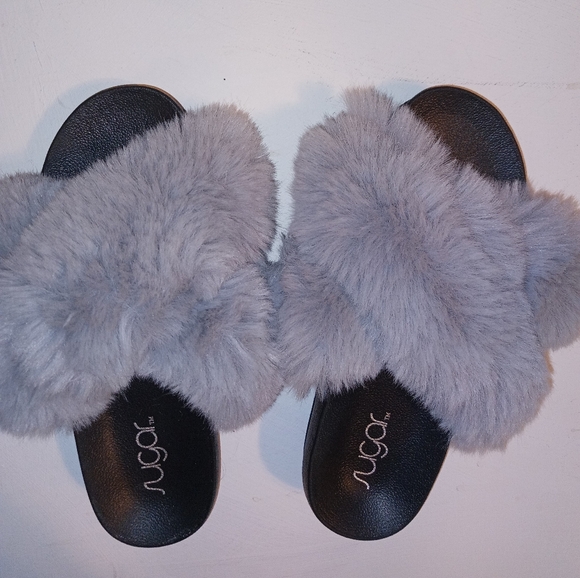 Faux Fur Sugar Slippers/Sandals - Picture 3 of 6